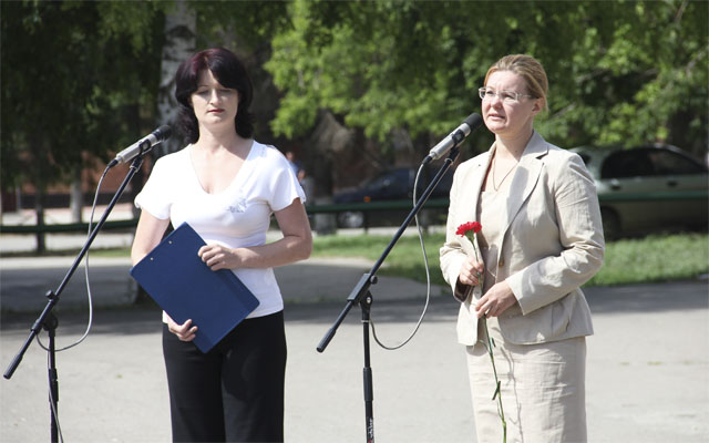 Открыла митинг Е.Кириллова
